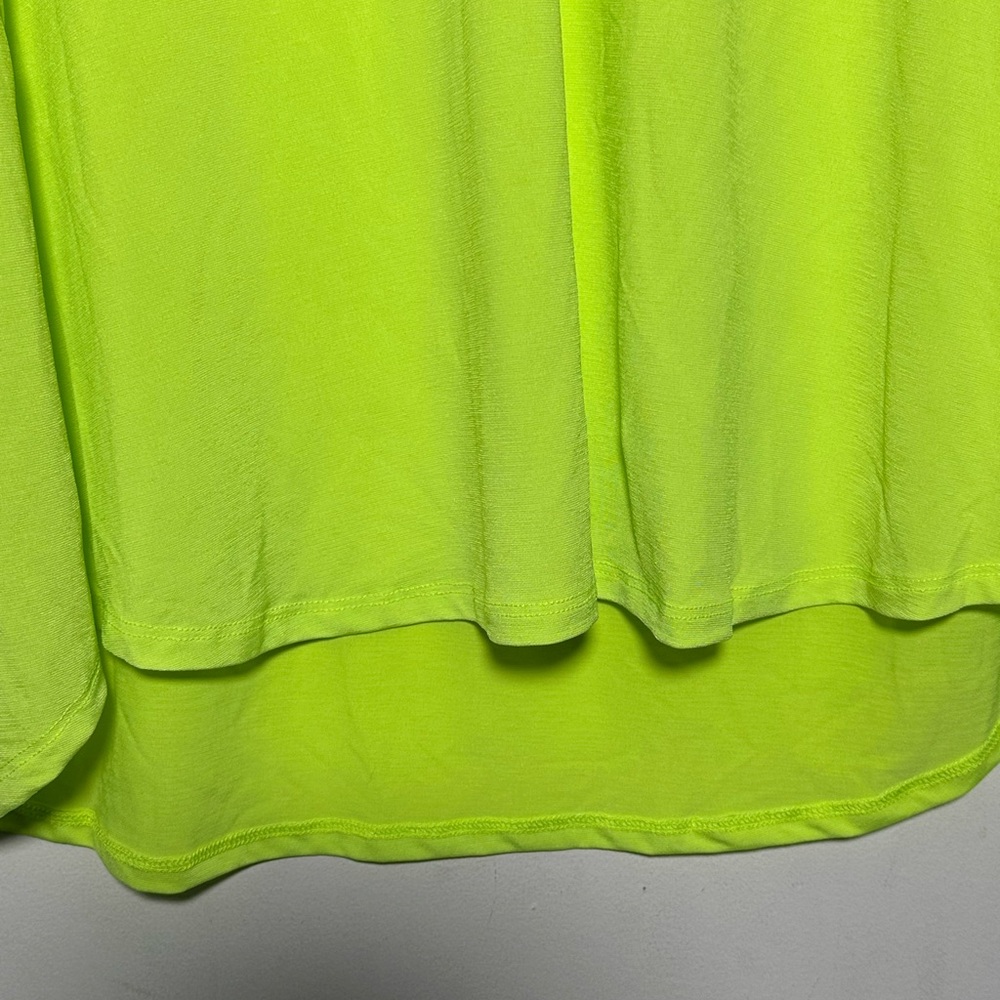 Dear Scarlett Neon Yellow-Green V-Neck Flutter Bell Sleeve Tunic Top Large NWT‎ - Picture 6 of 12